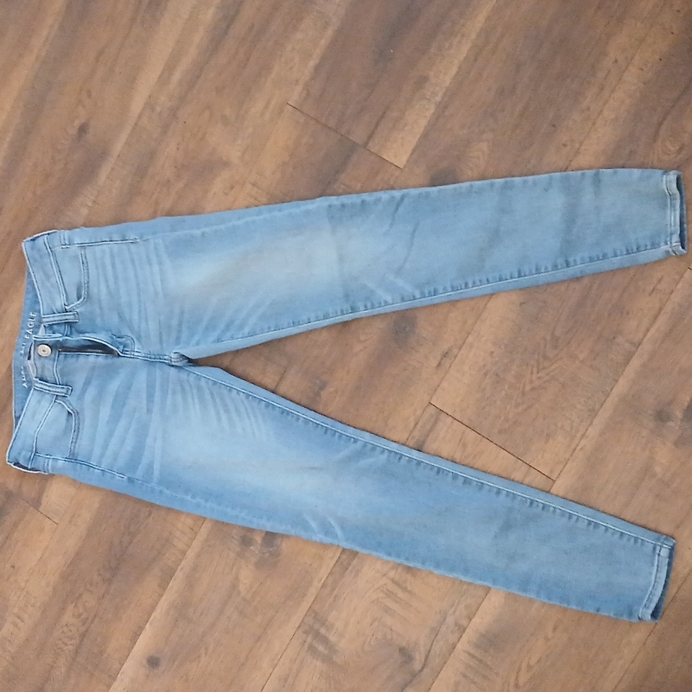 American Eagle Outfitters Light Blue Skinny Jeans